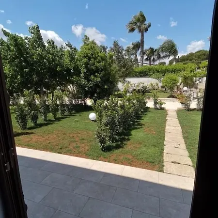 ゲストハウス Paluna 3*