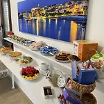 Paluna Πανσιόν