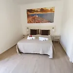 Paluna Πανσιόν Οτράντο