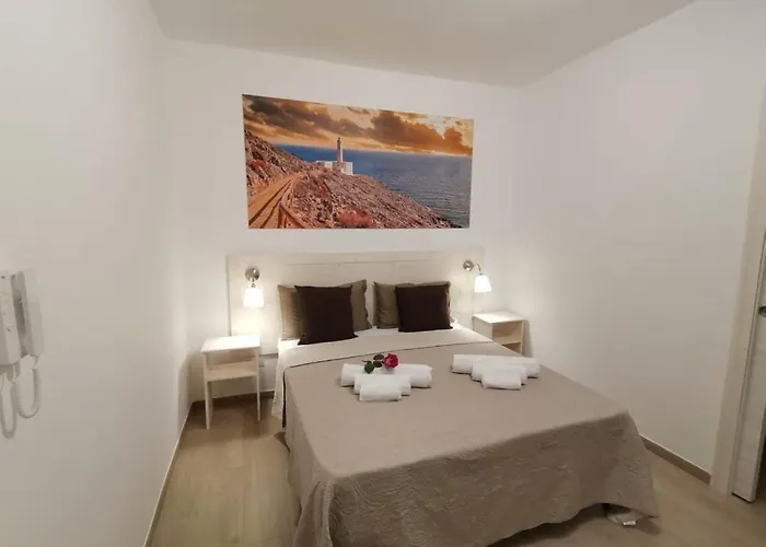 Paluna אוטרנטו