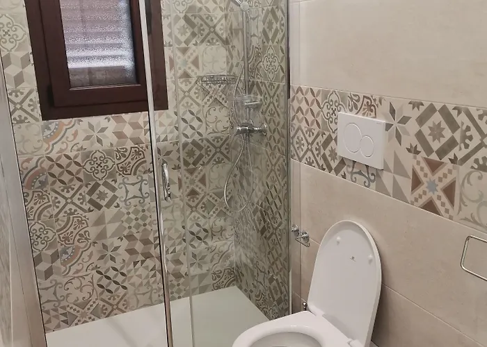 Paluna בית הארחה 3*